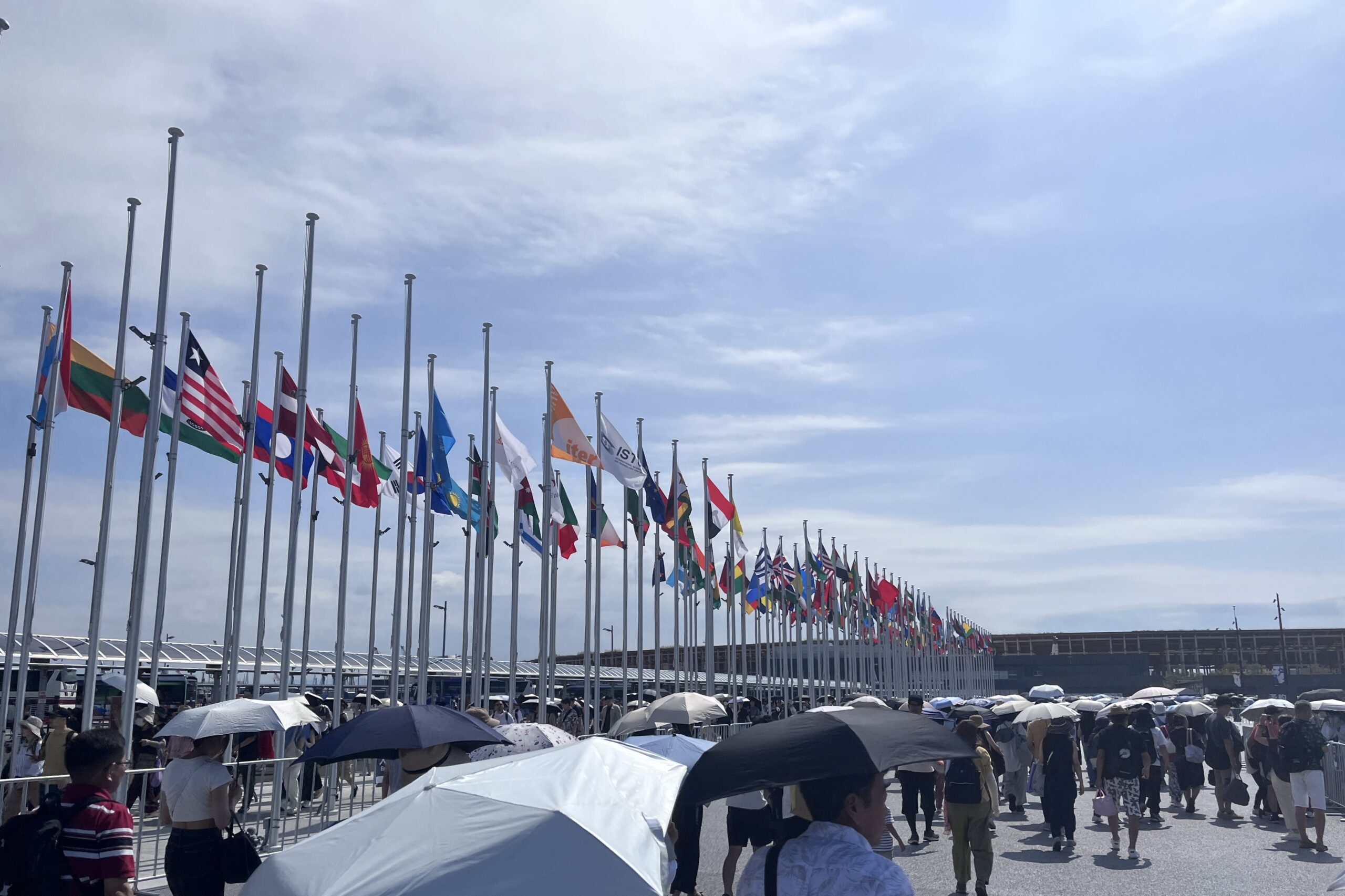 エントランス付近